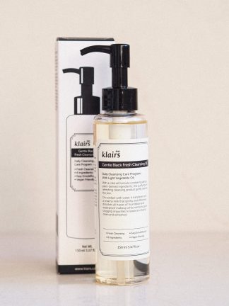 Klairs gentle black cleansing oil. Гидрофильное масло Dear Klairs. Dear, Klairs gentle Black Fresh Cleansing Oil. Увлажняющее гидрофильное масло Dear, Klairs gentle Black Fresh Cleansing Oil. Klairs Black Fresh Cleansing Oil.