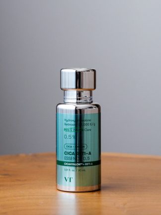 Интенсивная бустер-эссенция с ретинолом VT Cosmetics Cica Reti-A Essence 0.5