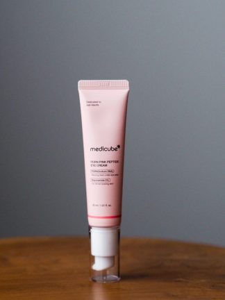 Осветляющий крем для век с ПДРН и пептидами medicube PDRN Pink Peptide Eye Cream
