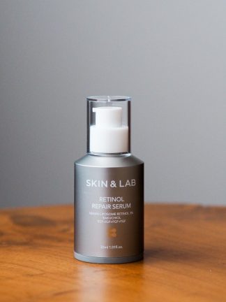 Антивозрастная сыворотка с ретинолом и пептидами SKIN&LAB Retinol Repair Serum
