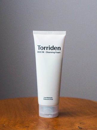Гипоаллергенная пенка для умывания Torriden DIVE IN Low Molecular Hyaluronic Acid Cleansing Foam