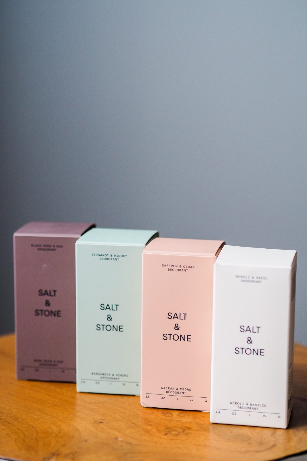 SALT & STONE Black Rose and Oud Natural Deodorant — твёрдый дезодорант — изображение 4