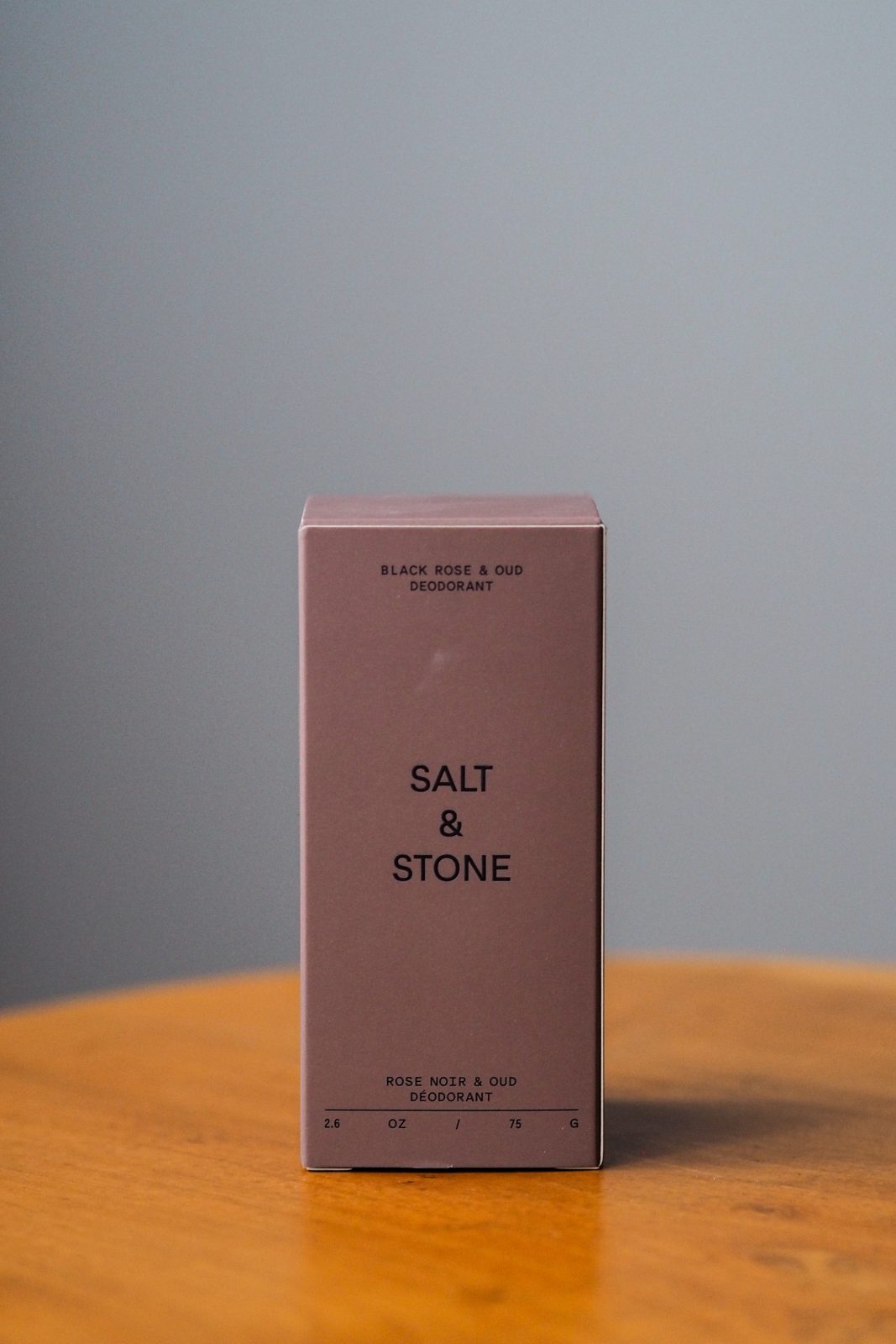 SALT & STONE Black Rose and Oud Natural Deodorant — твёрдый дезодорант — изображение 2